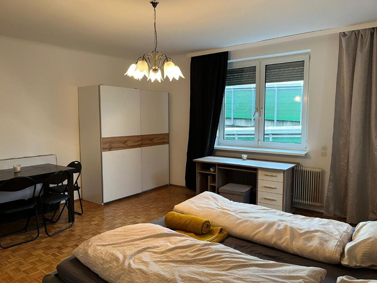 Breathtaking Shared Villa Near Danube River /W Garden And Parking Відень Екстер'єр фото