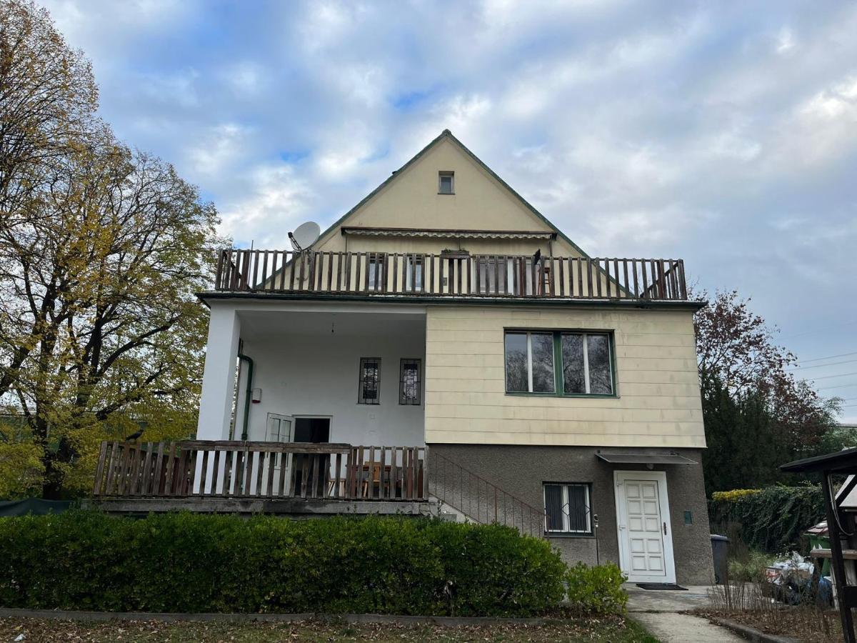 Breathtaking Shared Villa Near Danube River /W Garden And Parking Відень Екстер'єр фото